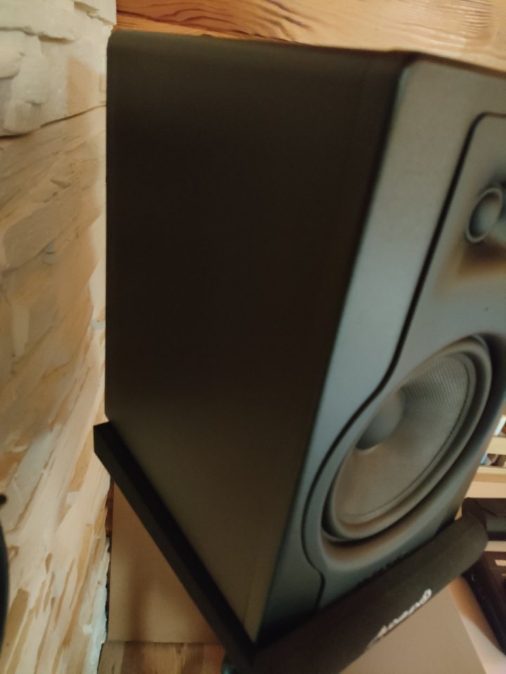 Monitores de Estudio M-Audio BX8 D3 de segunda mano · Foto 7 de 7 · Guadalajara · 280 €