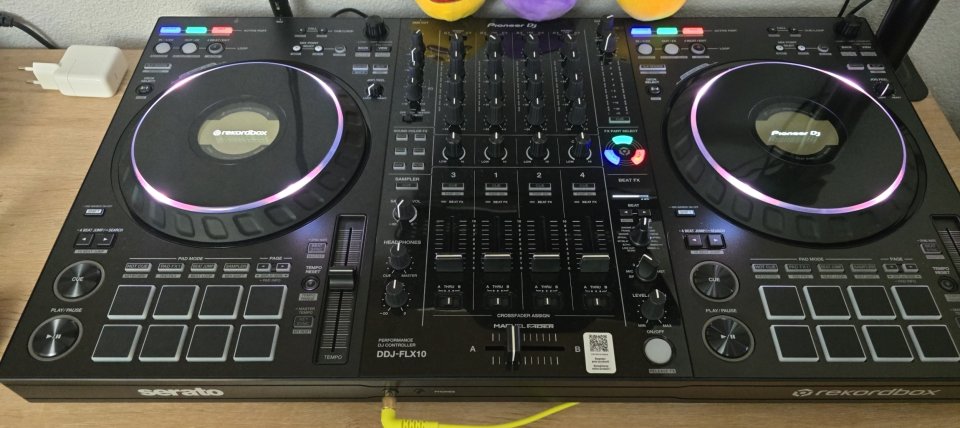 Pioneer Dj DDJ FLX10 de segunda mano · Foto 2 de 5 · Madrid · 1290 €