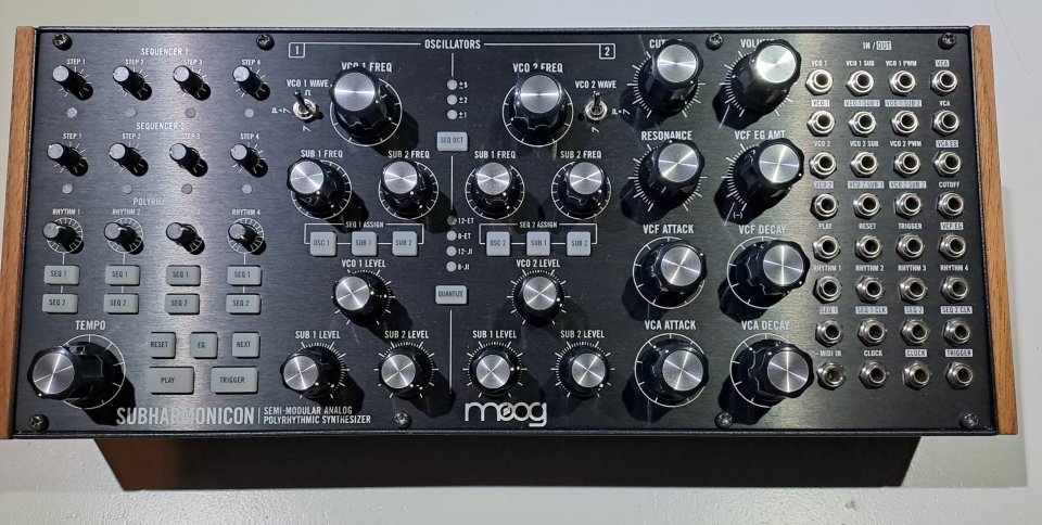 Moog Subharmonicon