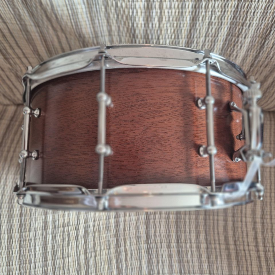 Caja LUDWIG LU6514MA Universal Series Mahogany 14"x6,5" de segunda mano · Foto 3 de 10 · Cantabria · 425 €