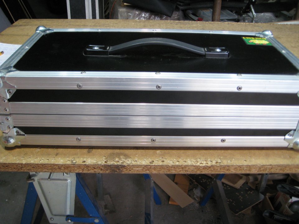 Mesa luces Showtec Light Desk Pro 136 + Flightcase