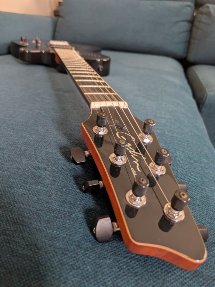 Godin XTSA Leaftop Trans Black de segunda mano · Foto 3 de 10 · Girona · 1500 €