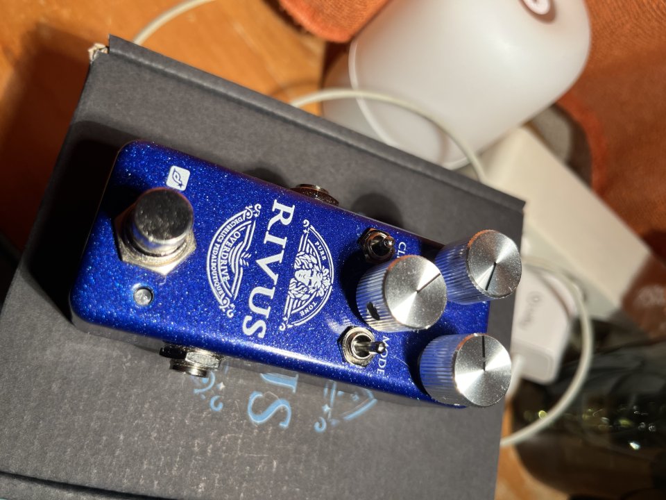 Decibelics Rivus nuevo