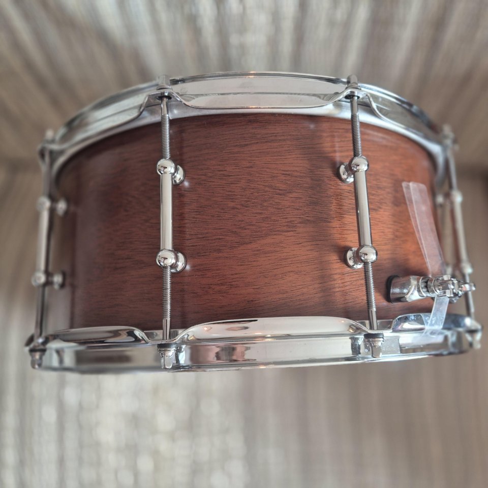 Caja LUDWIG LU6514MA Universal Series Mahogany 14"x6,5" de segunda mano · Foto 7 de 10 · Cantabria · 425 €