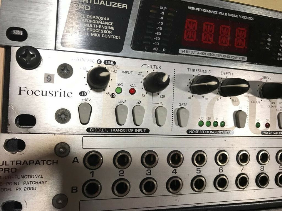 Focusrite Voicemaster Platinum (preamp+comp+de-ess)