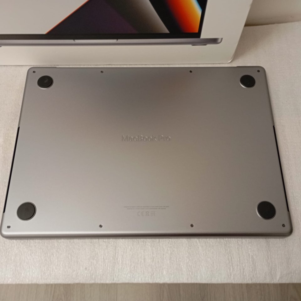 MacBook Pro 14P 2021 M1 Pro 16gb 1Tb ssd, garantía- de segunda mano · Foto 4 de 8 · Girona · 875 €