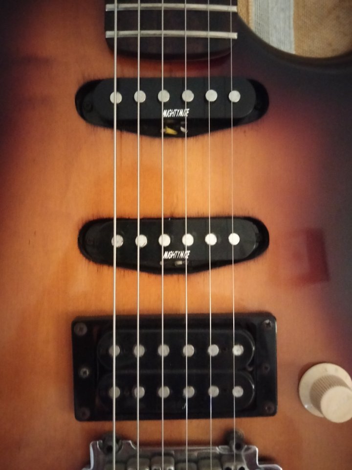 O cambio Strat Cort G254