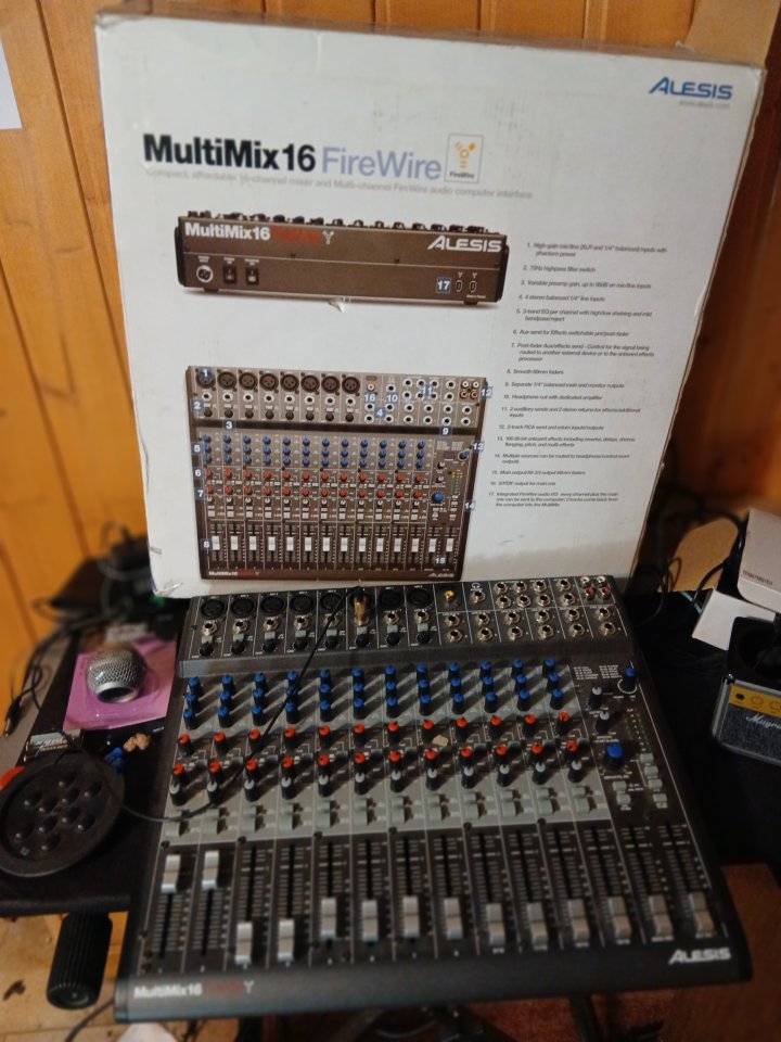 Mesa Alesis MultiMix 16 Firewire