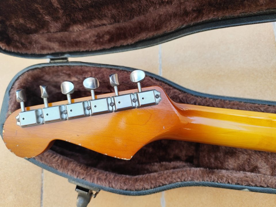 VegaRelics Stratocaster Pelham Blue