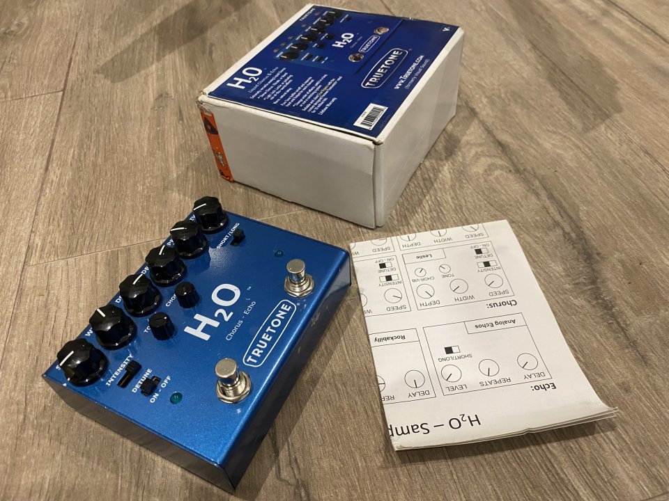 Truetone H2O(chorus + delay + vibrato)3 en 1! de segunda mano · Foto 2 de 3 · Madrid · 115 €
