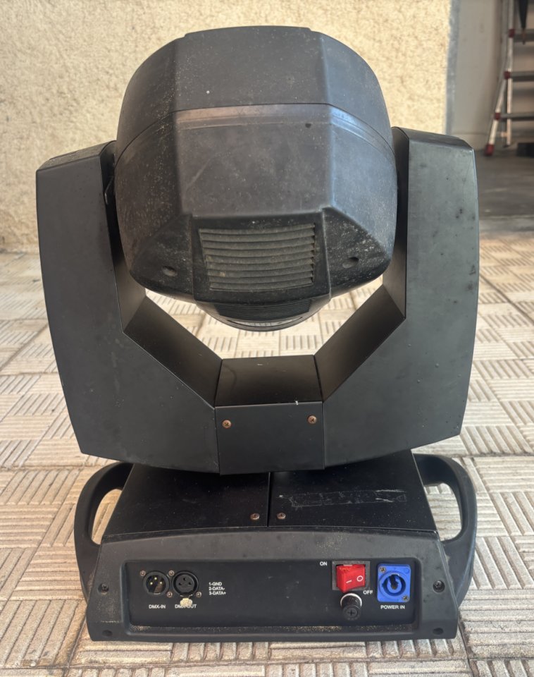 Cabeza Móvil modelo Beam 7R de segunda mano · Foto 2 de 2 · A Coruña · 125 €