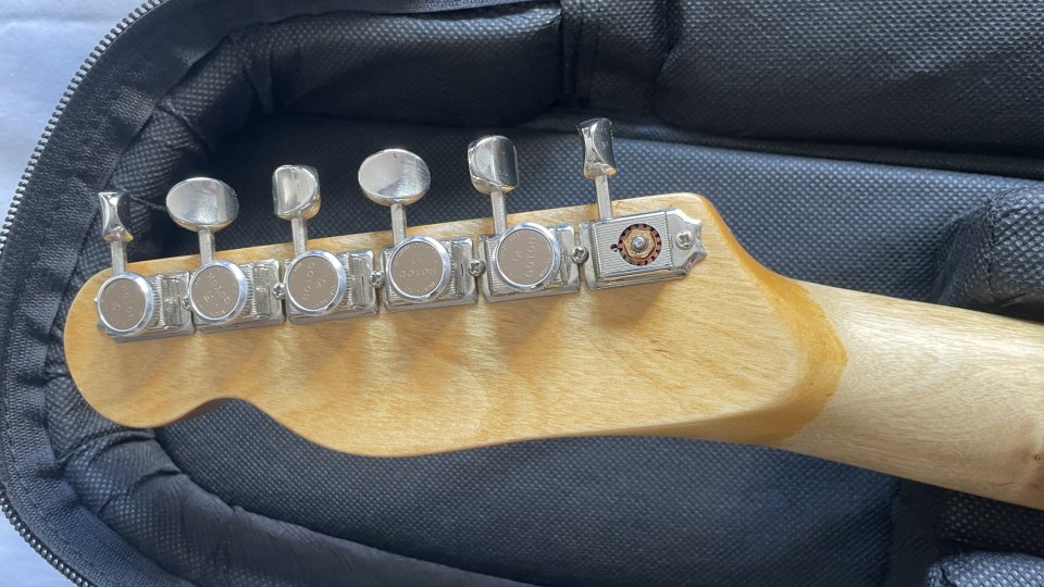 DLD Telecaster Olympic White Relic de segunda mano · Foto 10 de 10 · A Coruña · 700 €