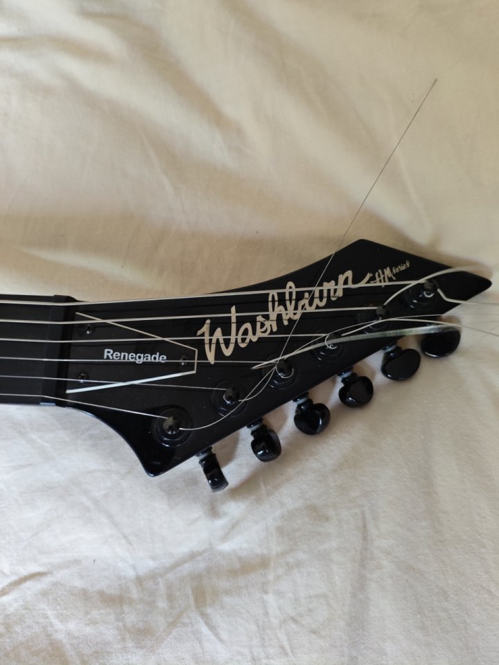 Washburn renegade de segunda mano · Foto 3 de 4 · Sevilla · 200 €