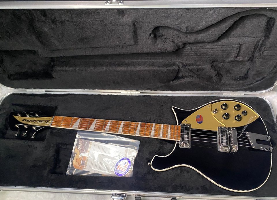 Rickenbacker 660 Jetglo 2026. Nueva aun sin estrenar de segunda mano · Foto 1 de 6 · Madrid · 2950 €