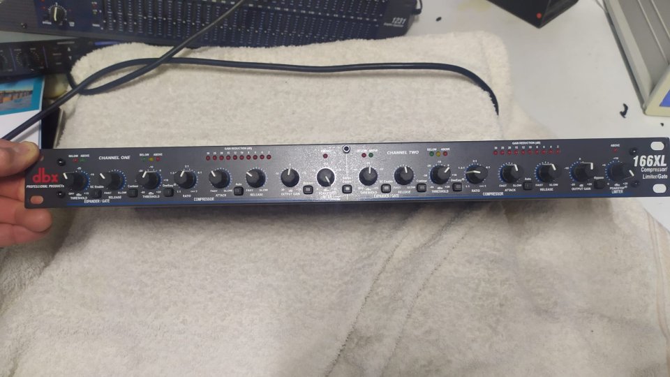Compresor DBX 166XL