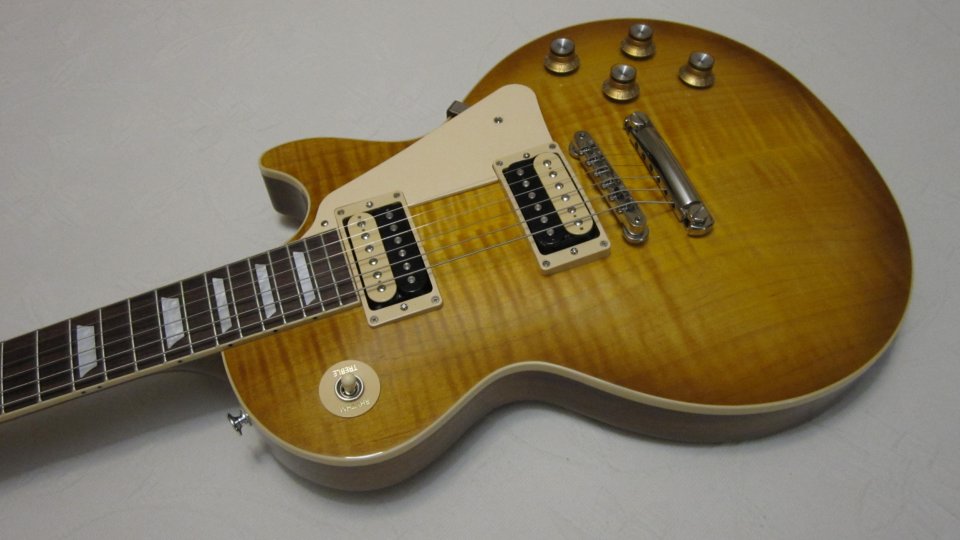 Gibson Les Paul Classic Honeyburst 2023 de segunda mano · Foto 5 de 10 · Madrid · 1550 €