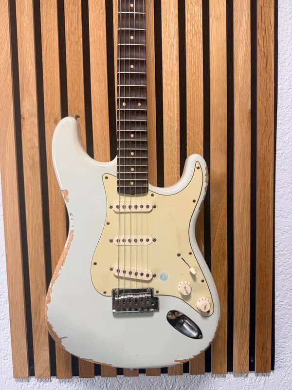 Fender Classic Player '60s Stratocaster de segunda mano · Foto 2 de 5 · Barcelona · 750 €