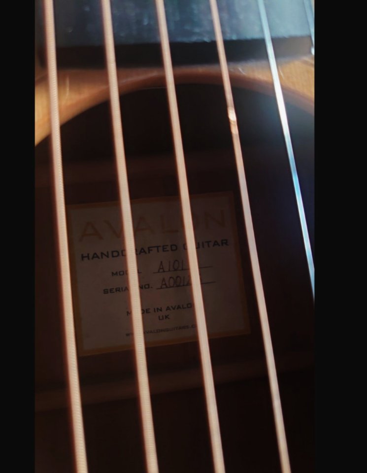 Avalon/Lowden A-101 hecha en Irlanda