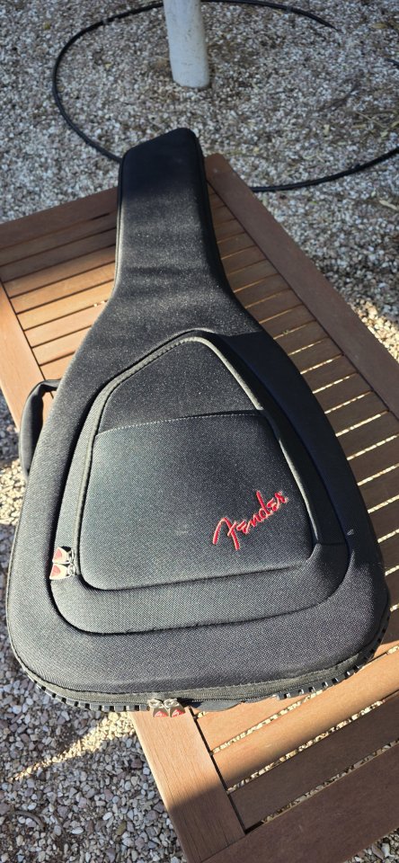 Fender Highway Dreadnought All-Mahogany Guitarra Acústica