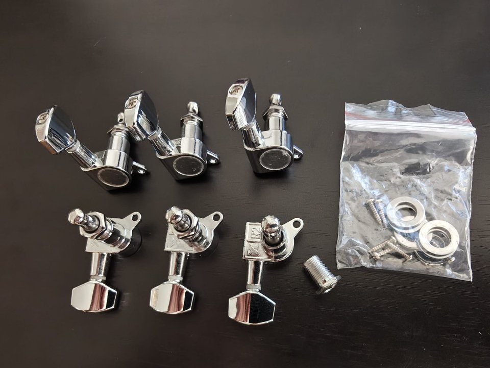 Clavijeros Compatibles Squier Stratocaster de segunda mano · Foto 2 de 3 · Barcelona · 20 €