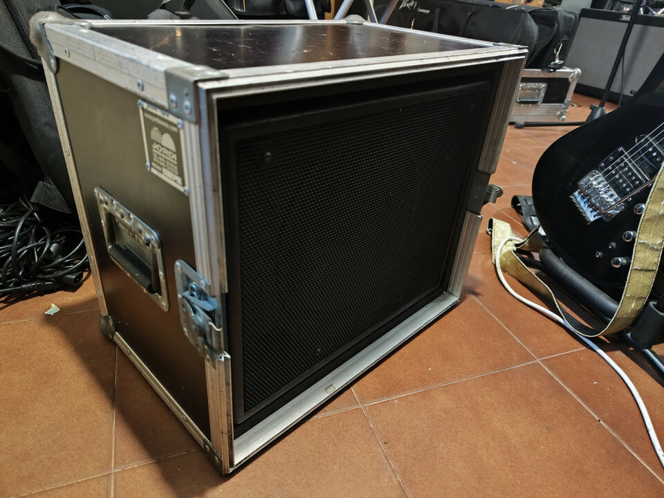 Pantalla FR Matrix 12" pasiva + flightcase