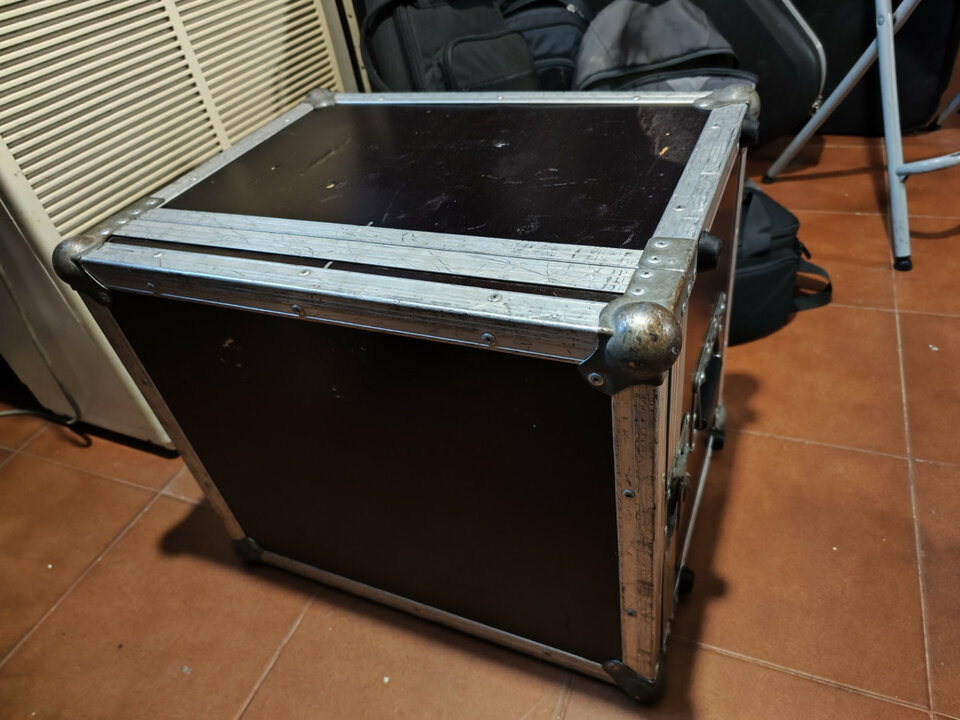 Pantalla FR Matrix 12" pasiva + flightcase