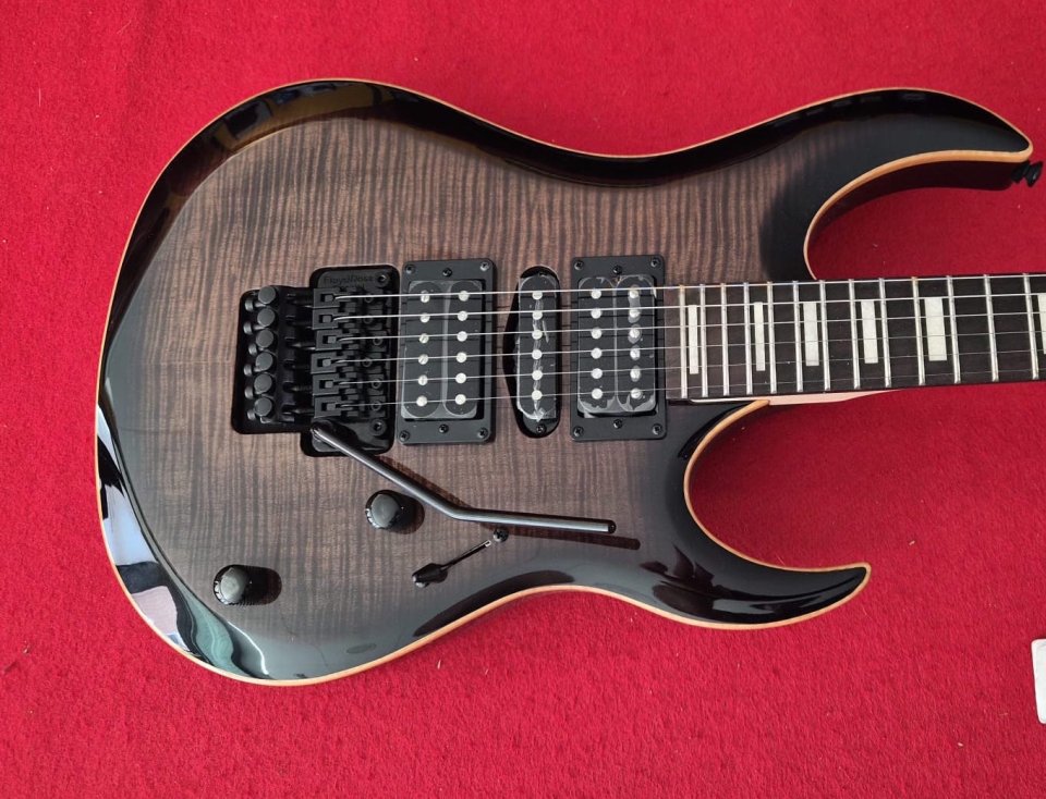 Dean MAB3FM Michael Angelo Batio Signature Fm Tbk de segunda mano · Foto 2 de 6 · Girona · 500 €