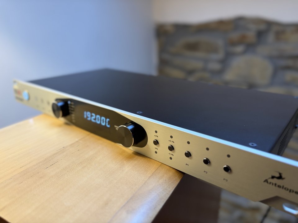 Master Clock Antelope Audio OCX HD como nuevo de segunda mano · Foto 5 de 10 · Gipuzkoa · 1100 €