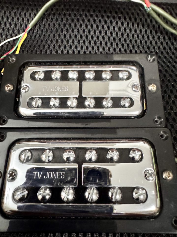 TV JONES Classic de segunda mano · Foto 2 de 7 · SC Tenerife · 190 €