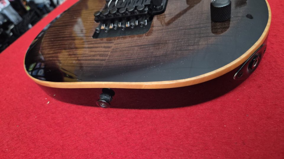 Dean MAB3FM Michael Angelo Batio Signature Fm Tbk de segunda mano · Foto 4 de 6 · Girona · 500 €