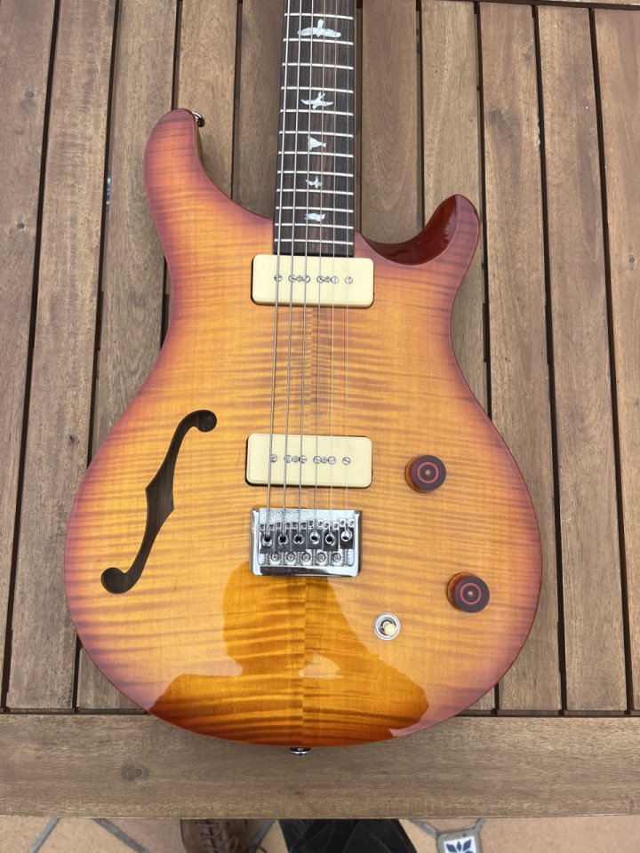 PRS SE 277 Semihollow de segunda mano · Foto 2 de 6 · Barcelona · 680 €