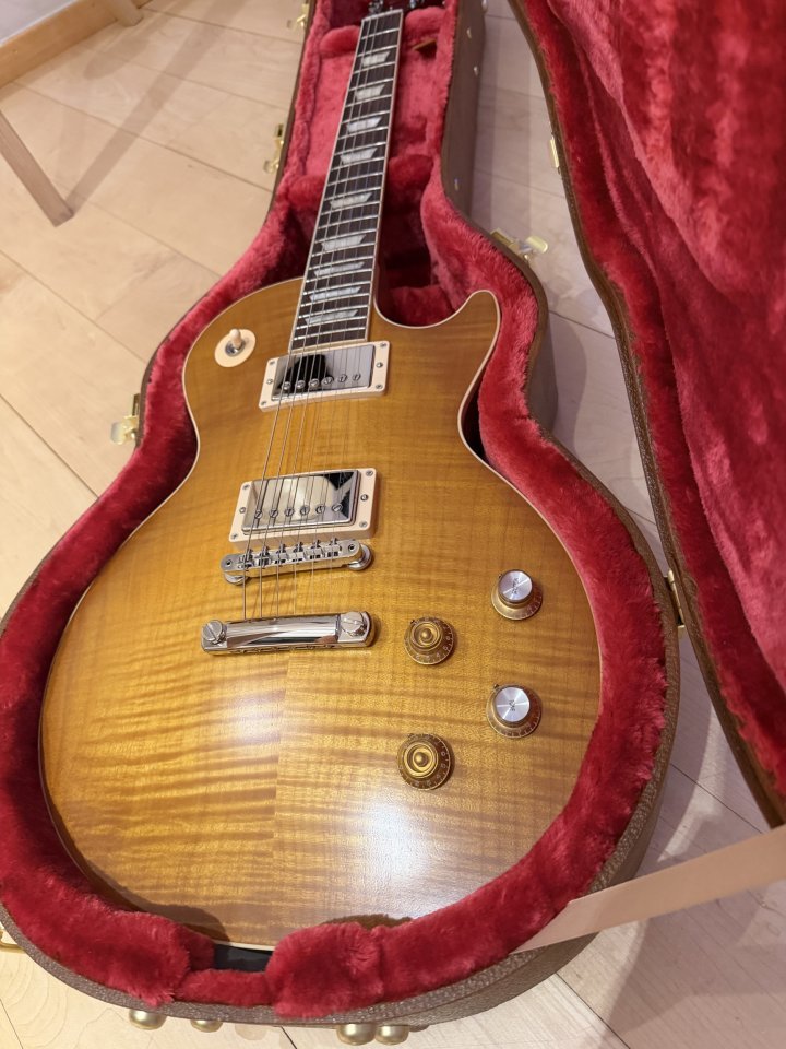 Gibson Kirk Hammett "Greeny" LP Std. de segunda mano · Foto 2 de 8 · Valencia · 2300 €
