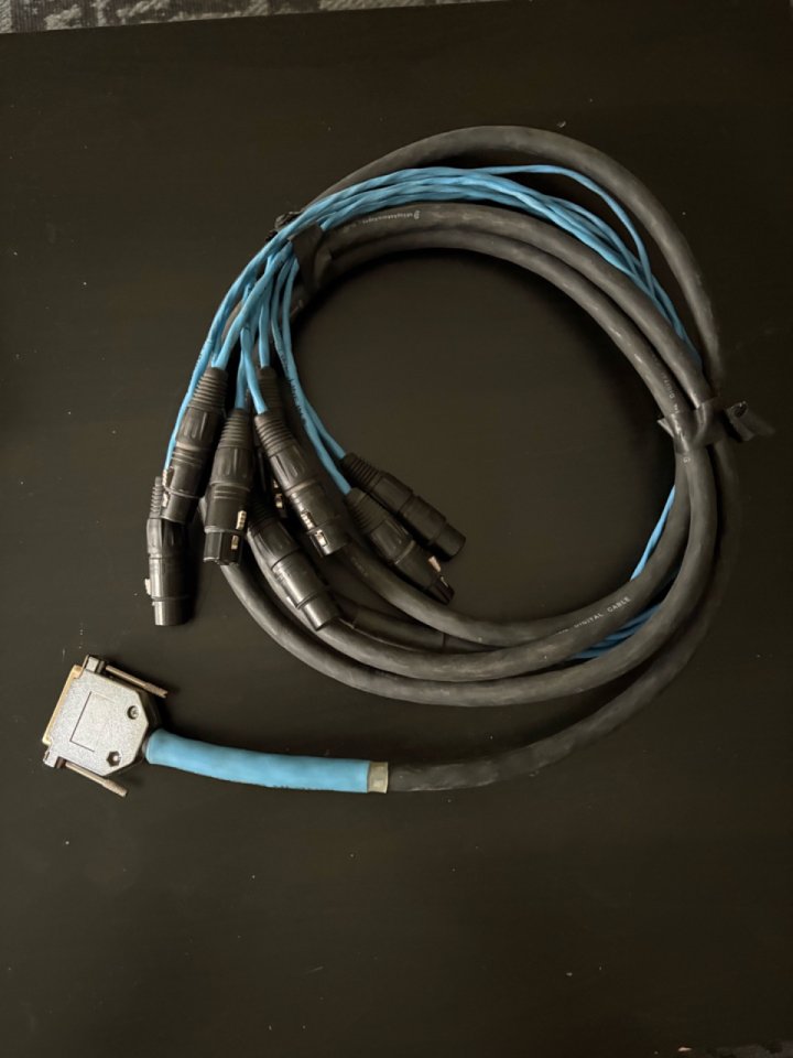 Manguera Avid XLR SUB-D de segunda mano · Foto 3 de 3 · Madrid · 75 €