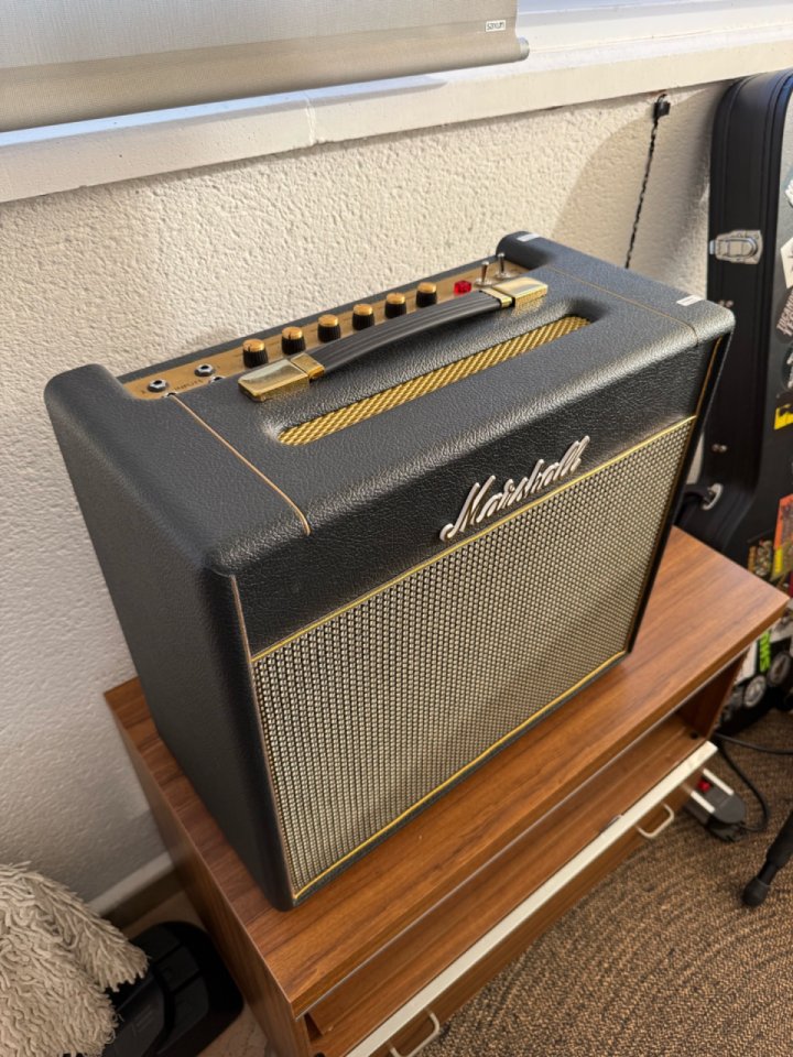 Marshall SV20C Plexi - Nuevo de segunda mano · Foto 1 de 4 · Alicante · 700 €
