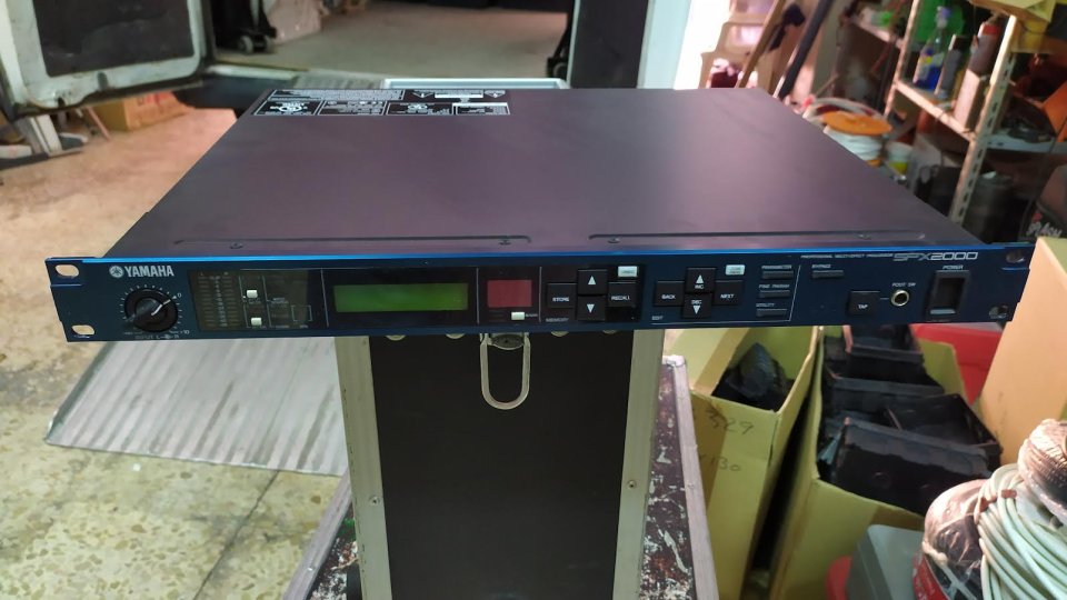 Yamaha SPX2000