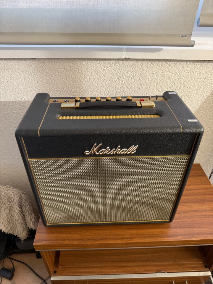 Marshall SV20C Plexi - Nuevo de segunda mano · Foto 3 de 4 · Alicante · 700 €