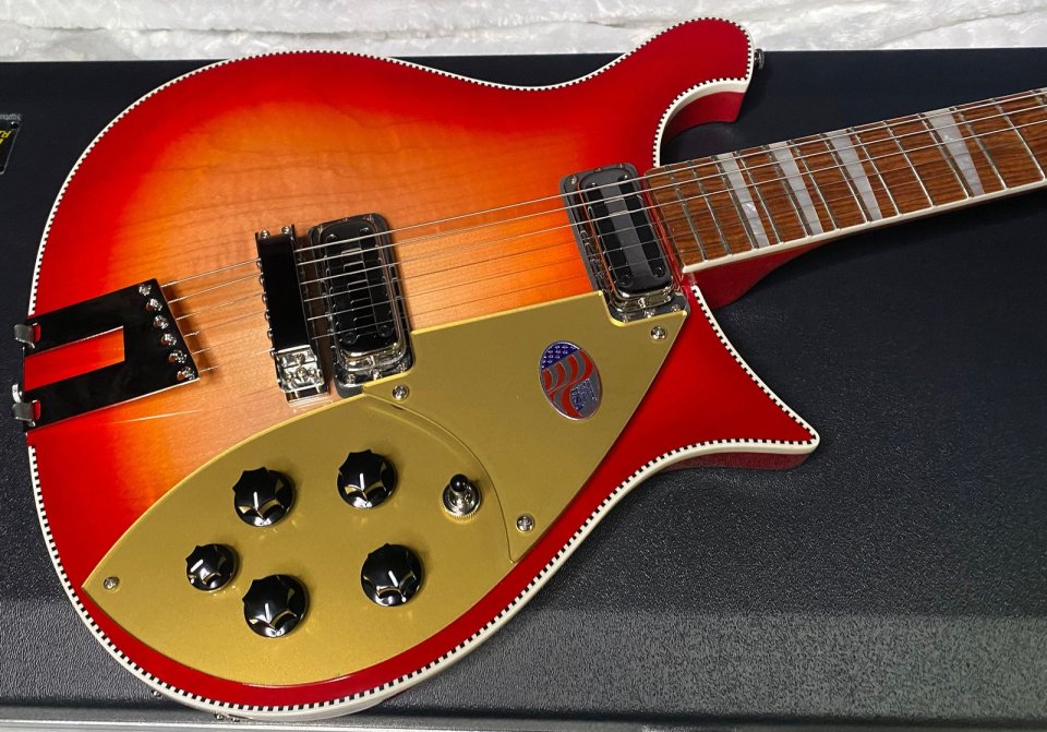 Rickenbacker 660 Fireglo 2026 , Nueva sin estrenar aun de segunda mano · Foto 5 de 7 · Madrid · 2950 €