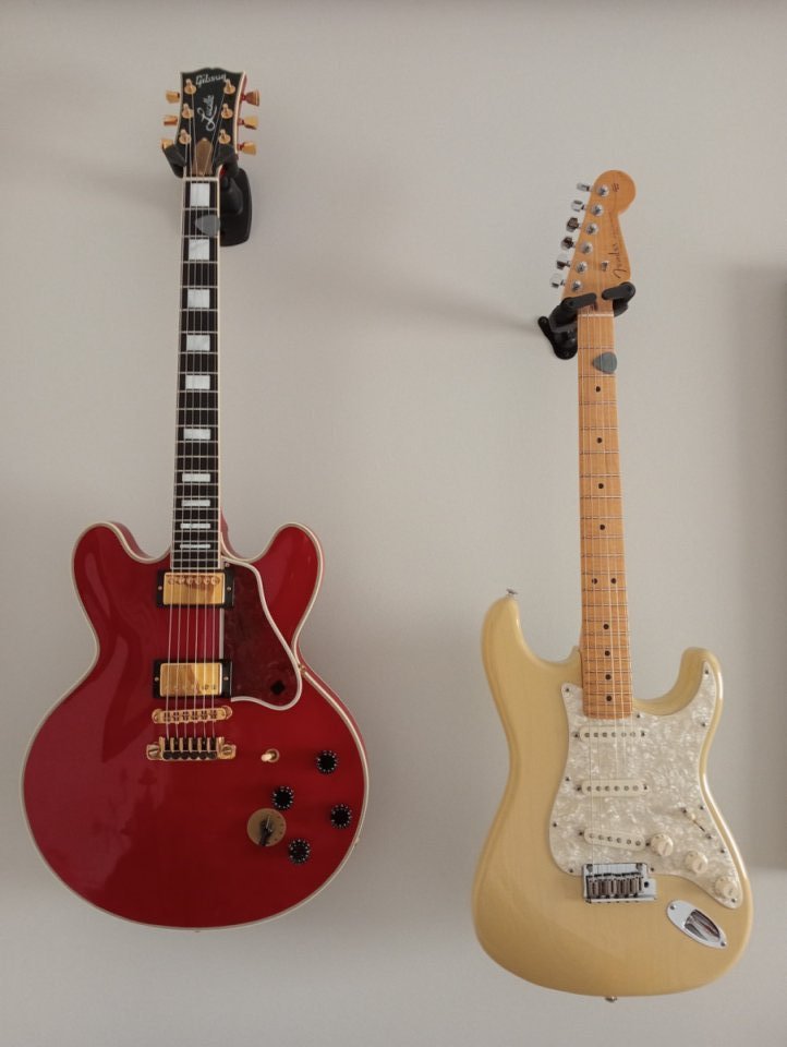 -----Gibson ES-355 B.B. King "Lucille" de 1997 Cherry Red.----- de segunda mano · Foto 4 de 9 · A Coruña · 3663 €