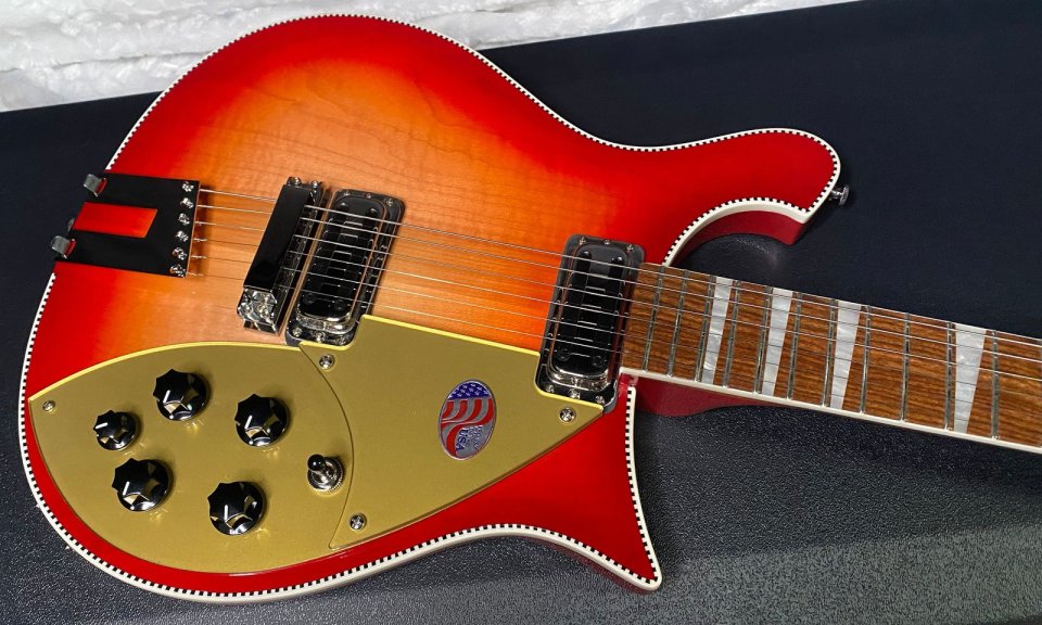 Rickenbacker 660 Fireglo 2026 , Nueva sin estrenar aun de segunda mano · Foto 6 de 7 · Madrid · 2950 €