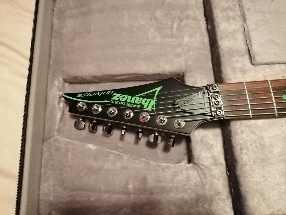 Ibanez UV70P-BK de segunda mano · Foto 4 de 10 · Cantabria · 920 €