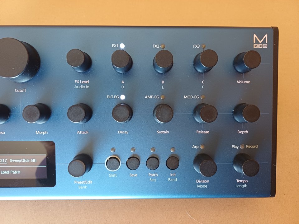 Modal Cobalt 8 M de segunda mano · Foto 3 de 9 · Valencia · 349 €