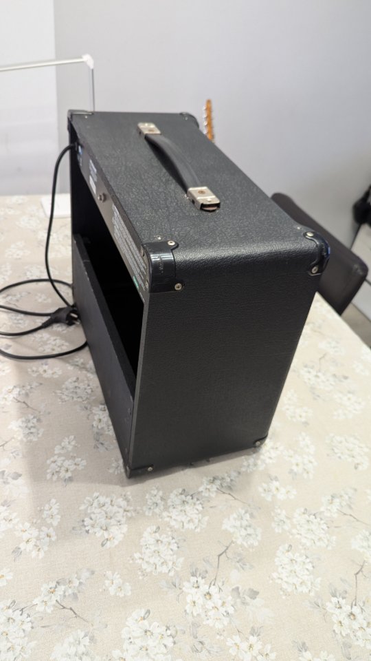 Marshall MG30DFX de segunda mano · Foto 4 de 7 · Barcelona · 75 €