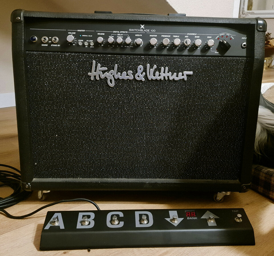 Hughes & Kettner Switchblade 100