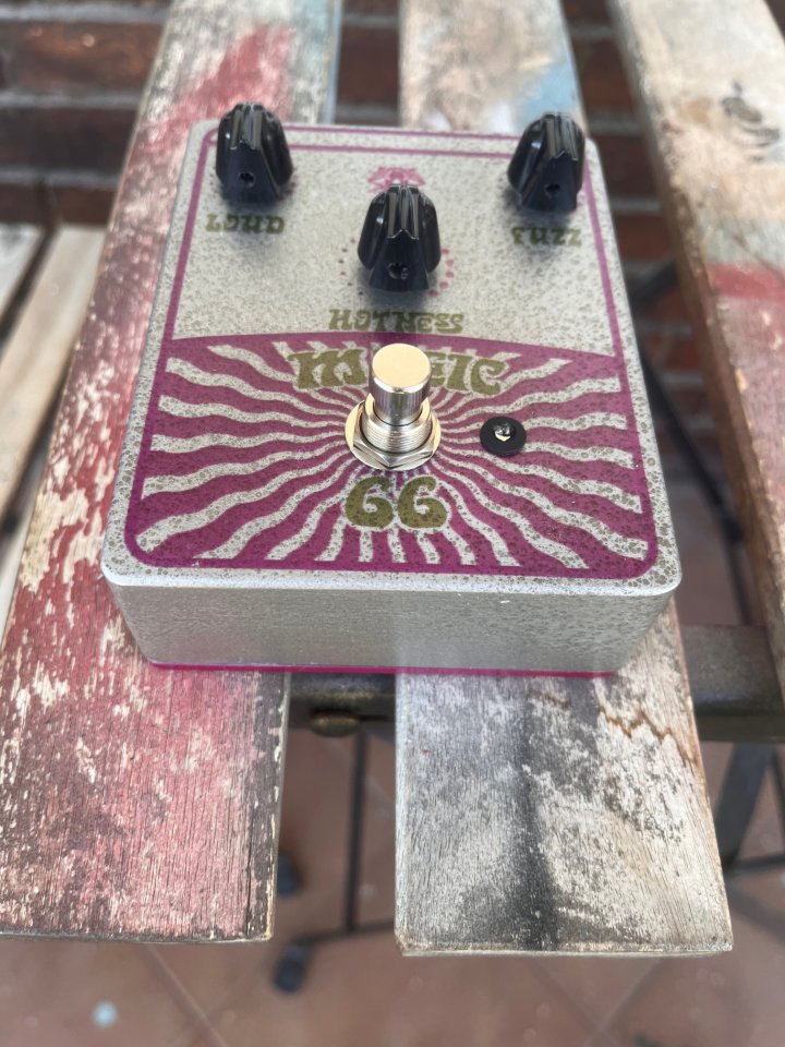 MAGIC 66 (Fuzz Face/ Tone Bender MK1.5 de germanio)