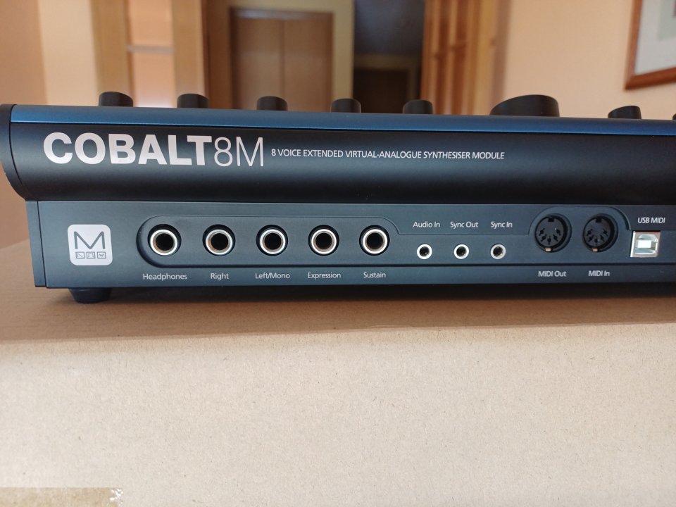 Modal Cobalt 8 M de segunda mano · Foto 4 de 9 · Valencia · 349 €