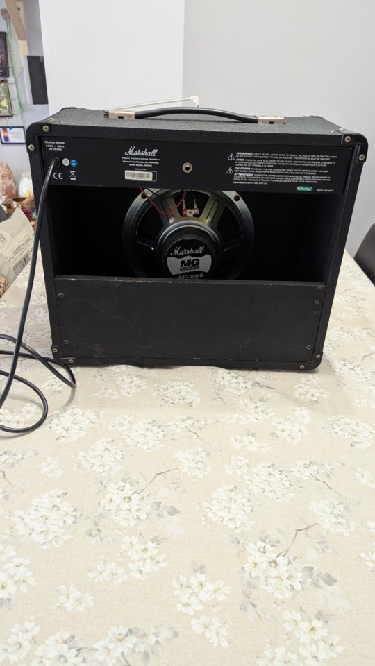 Marshall MG30DFX de segunda mano · Foto 5 de 7 · Barcelona · 75 €