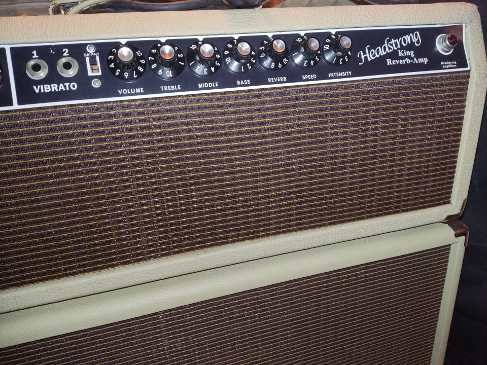 Headstrong-king-reverb-2x12 de segunda mano · Foto 2 de 3 · Gipuzkoa · 1800 €