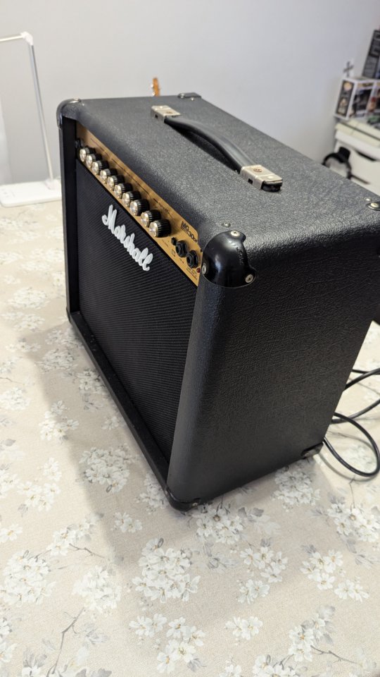 Marshall MG30DFX de segunda mano · Foto 6 de 7 · Barcelona · 75 €