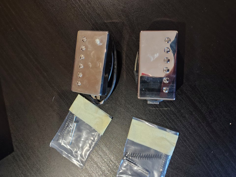 Pastillas Gibson T-Type de segunda mano · Foto 2 de 3 · Granada · 160 €