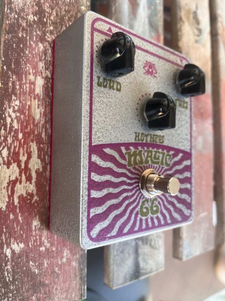 MAGIC 66 (Fuzz Face/ Tone Bender MK1.5 de germanio)